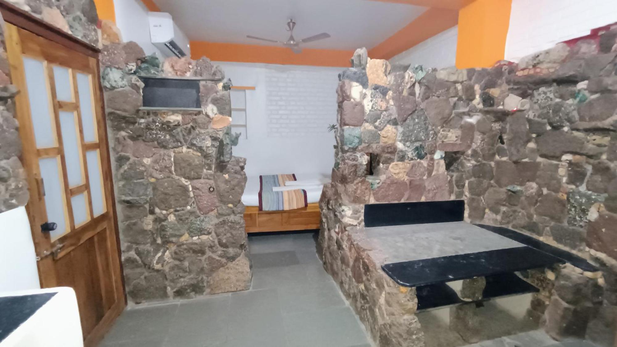 Вилла Abhayanand Agro Tourism Ellora Экстерьер фото